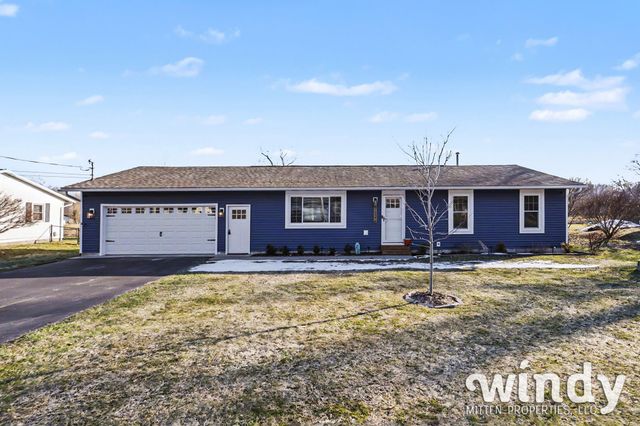 7226 Little Paw Paw Lake Road, Coloma Twp, MI 49038
