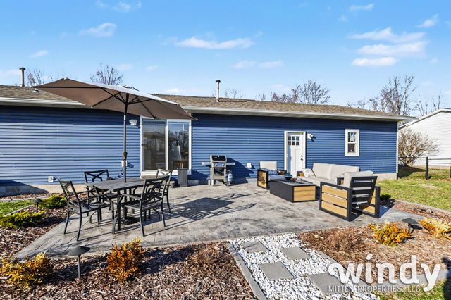 7226 Little Paw Paw Lake Road, Coloma Twp, MI 49038