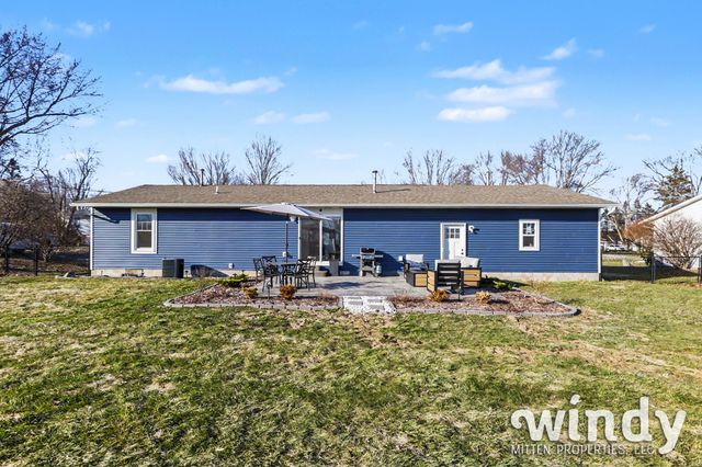 7226 Little Paw Paw Lake Road, Coloma Twp, MI 49038