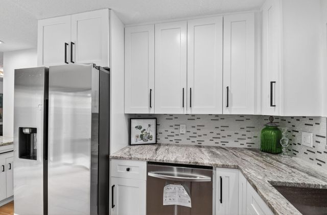 12260 Old Country Road S, Wellington, FL 33414