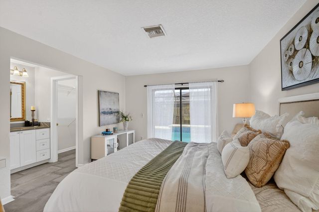 12260 Old Country Road S, Wellington, FL 33414