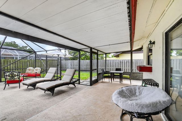 12260 Old Country Road S, Wellington, FL 33414