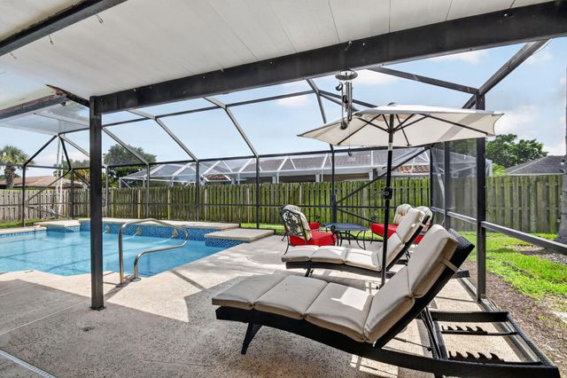 12260 Old Country Road S, Wellington, FL 33414