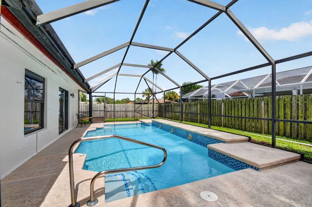 12260 Old Country Road S, Wellington, FL 33414