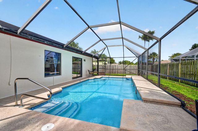 12260 Old Country Road S, Wellington, FL 33414