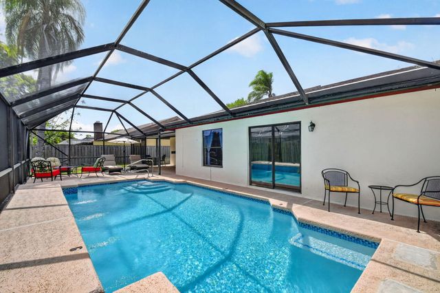 12260 Old Country Road S, Wellington, FL 33414