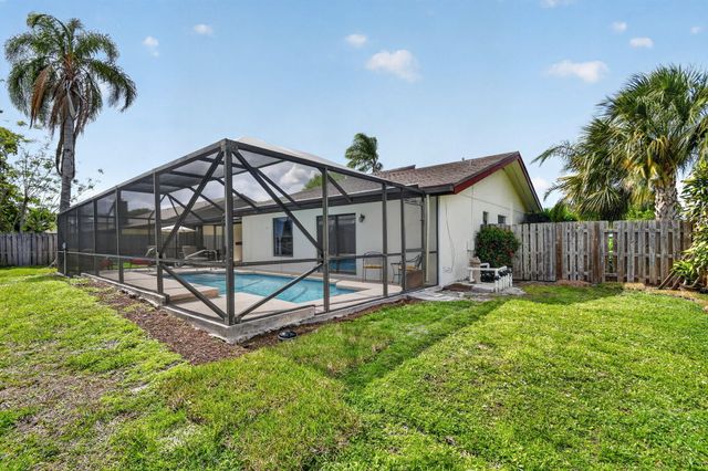 12260 Old Country Road S, Wellington, FL 33414