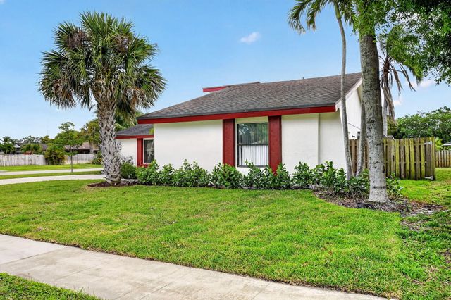 12260 Old Country Road S, Wellington, FL 33414