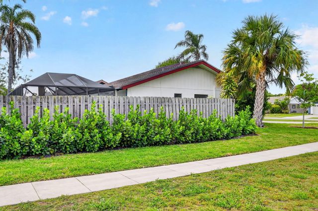 12260 Old Country Road S, Wellington, FL 33414