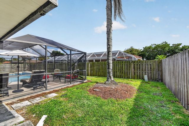 12260 Old Country Road S, Wellington, FL 33414