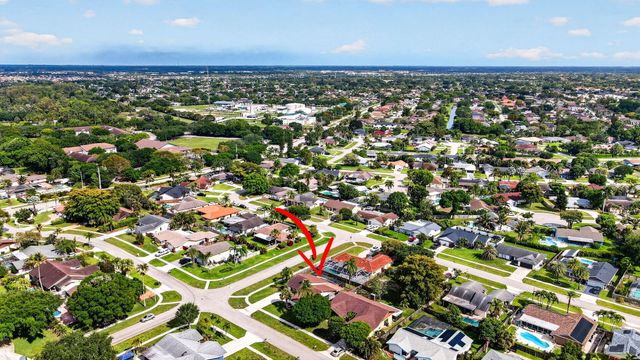 12260 Old Country Road S, Wellington, FL 33414