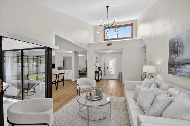 12260 Old Country Road S, Wellington, FL 33414