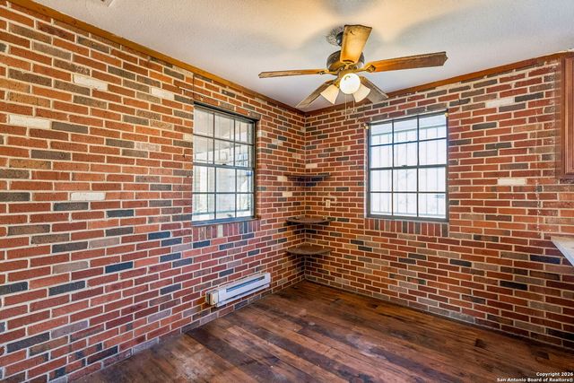 4035 Parkway, San Antonio, TX 78228