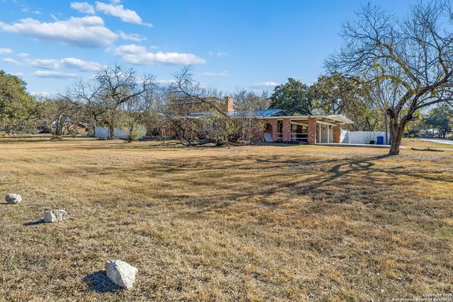 4035 Parkway, San Antonio, TX 78228
