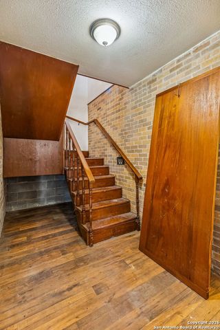 4035 Parkway, San Antonio, TX 78228