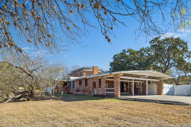 4035 Parkway, San Antonio, TX 78228