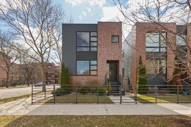 559 E 50th Street, Chicago, IL 60615