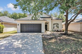 1829 CREEKVIEW Drive, Green Cove Springs, FL 32043