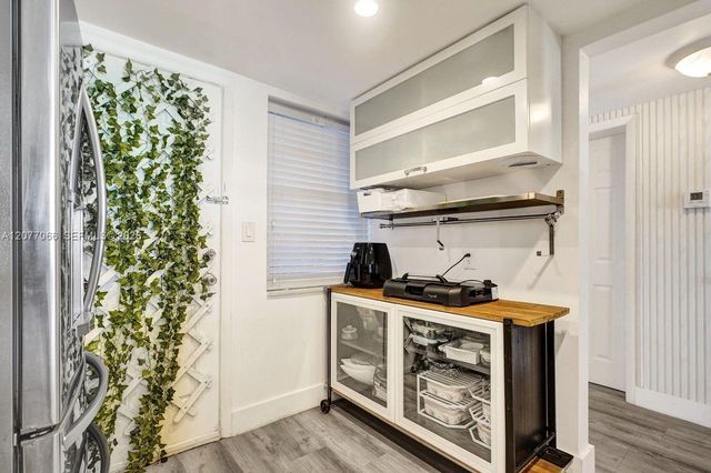 18707 NE 14th Avenue 522, Miami, FL 33179