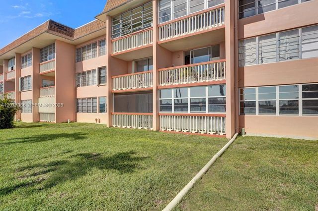 18707 NE 14th Avenue 522, Miami, FL 33179