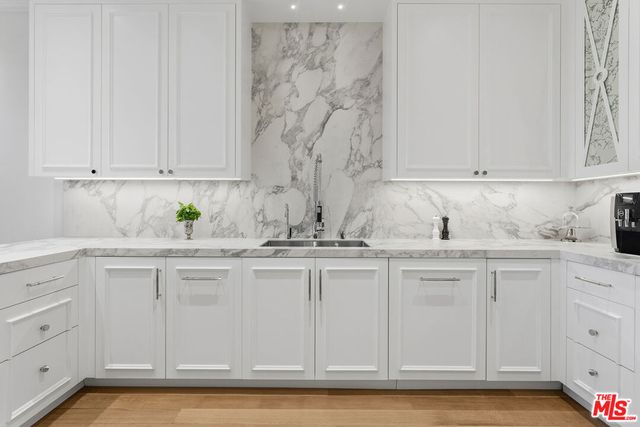 10124 Empyrean Way 203, Los Angeles, CA 90067