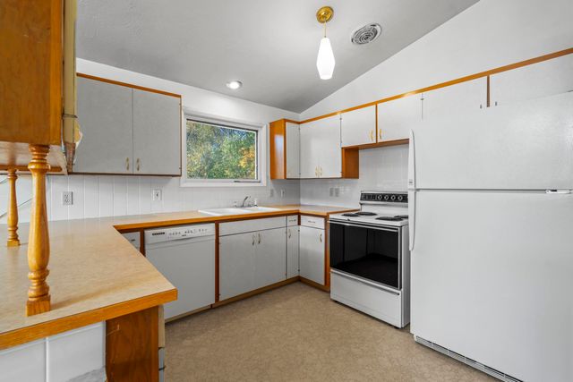 12008 E 26th Ave, Spokane Valley, WA 99206