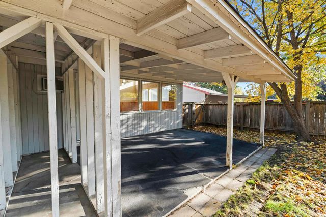 12008 E 26th Ave, Spokane Valley, WA 99206