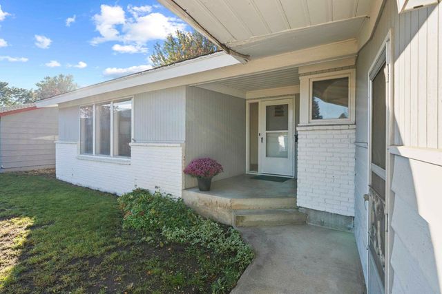 12008 E 26th Ave, Spokane Valley, WA 99206