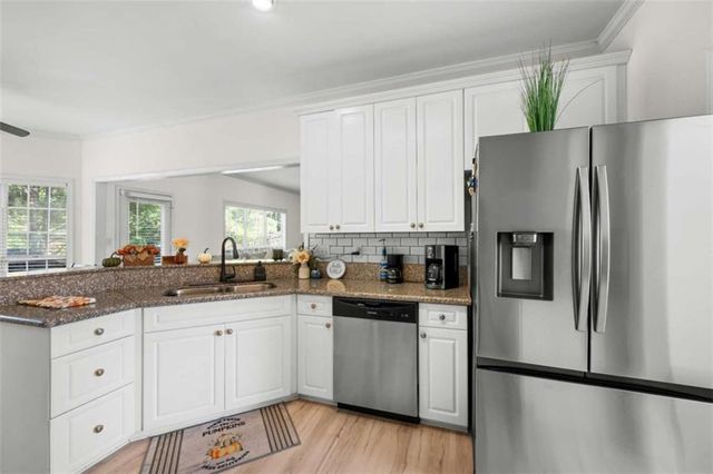 207 Arthur Drive, Mcdonough, GA 30252