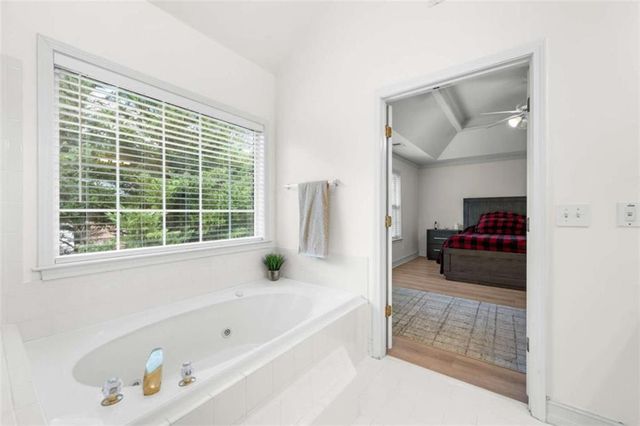 207 Arthur Drive, Mcdonough, GA 30252