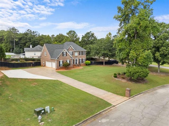 207 Arthur Drive, Mcdonough, GA 30252