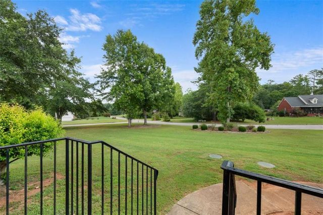 207 Arthur Drive, Mcdonough, GA 30252