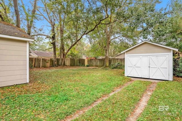 32 Sherwood Drive, Mobile, AL 36606
