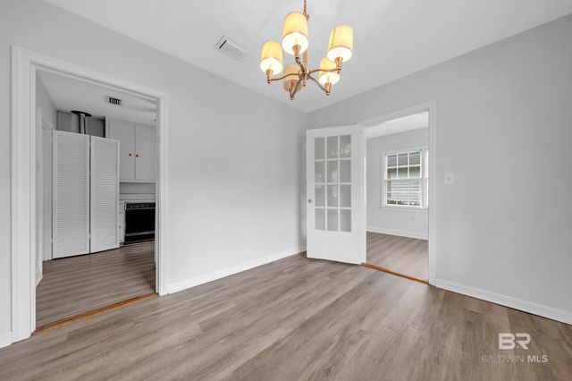 32 Sherwood Drive, Mobile, AL 36606