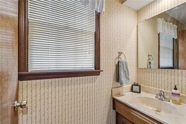8921 Boten Road, Lee's Summit, MO 64064
