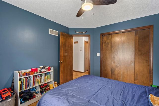 8921 Boten Road, Lee's Summit, MO 64064