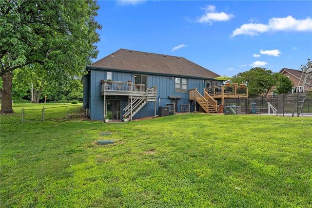 8921 Boten Road, Lee's Summit, MO 64064