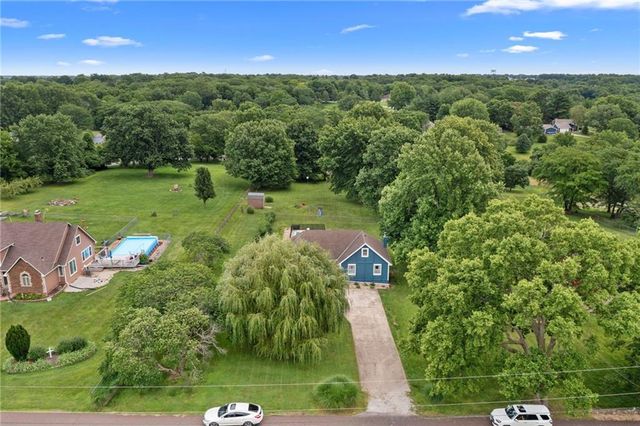 8921 Boten Road, Lee's Summit, MO 64064