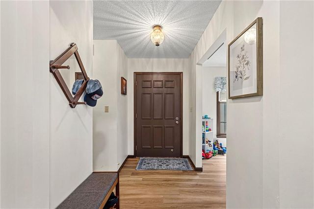 8921 Boten Road, Lee's Summit, MO 64064
