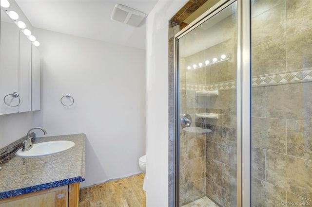 15 Marlin Road, East Quogue, NY 11942