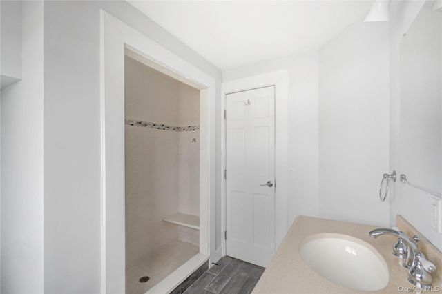 15 Marlin Road, East Quogue, NY 11942