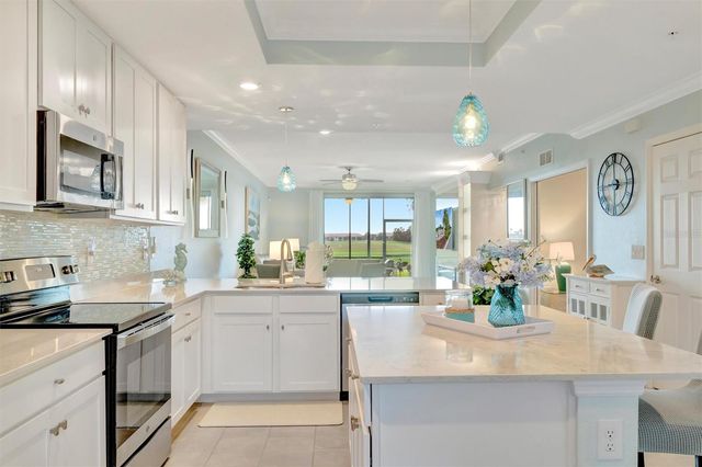 5664 PALMER CIRCLE 105, Bradenton, FL 34211