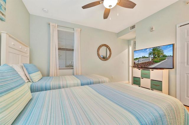 5664 PALMER CIRCLE 105, Bradenton, FL 34211