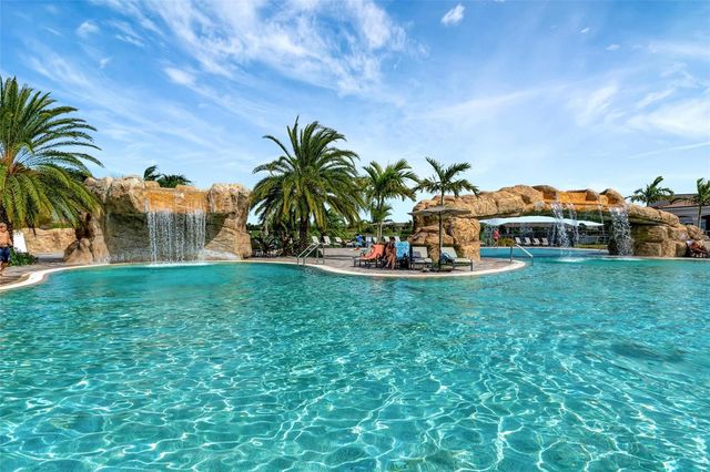 5664 PALMER CIRCLE 105, Bradenton, FL 34211