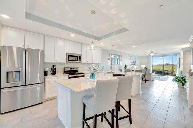 5664 PALMER CIRCLE 105, Bradenton, FL 34211