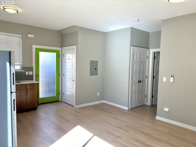 416 N ALBERTA St, Portland, OR 97217