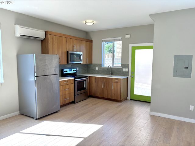 416 N ALBERTA St, Portland, OR 97217