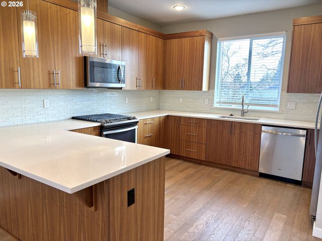 416 N ALBERTA St, Portland, OR 97217