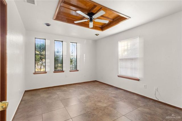 1115 W 5th Street, Weslaco, TX 78596