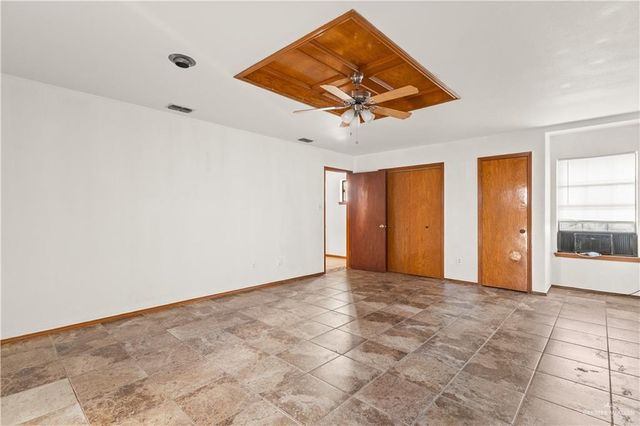 1115 W 5th Street, Weslaco, TX 78596